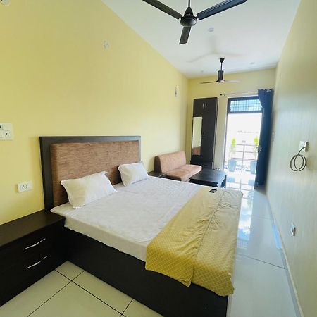 Bld Restaurant And Home Stay Dehradun Extérieur photo